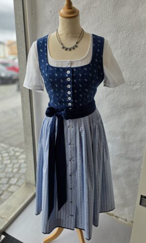 Leinendirndl blau