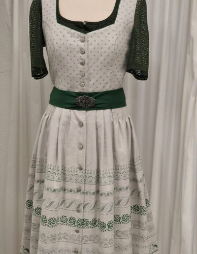 Handbedrucktes Bauernleinen grün