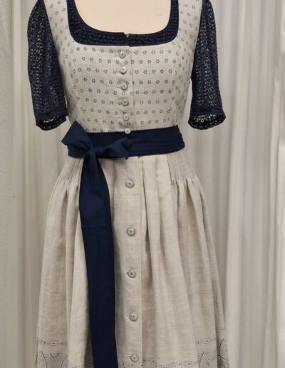 Handbedrucktes Bauernleinen blau