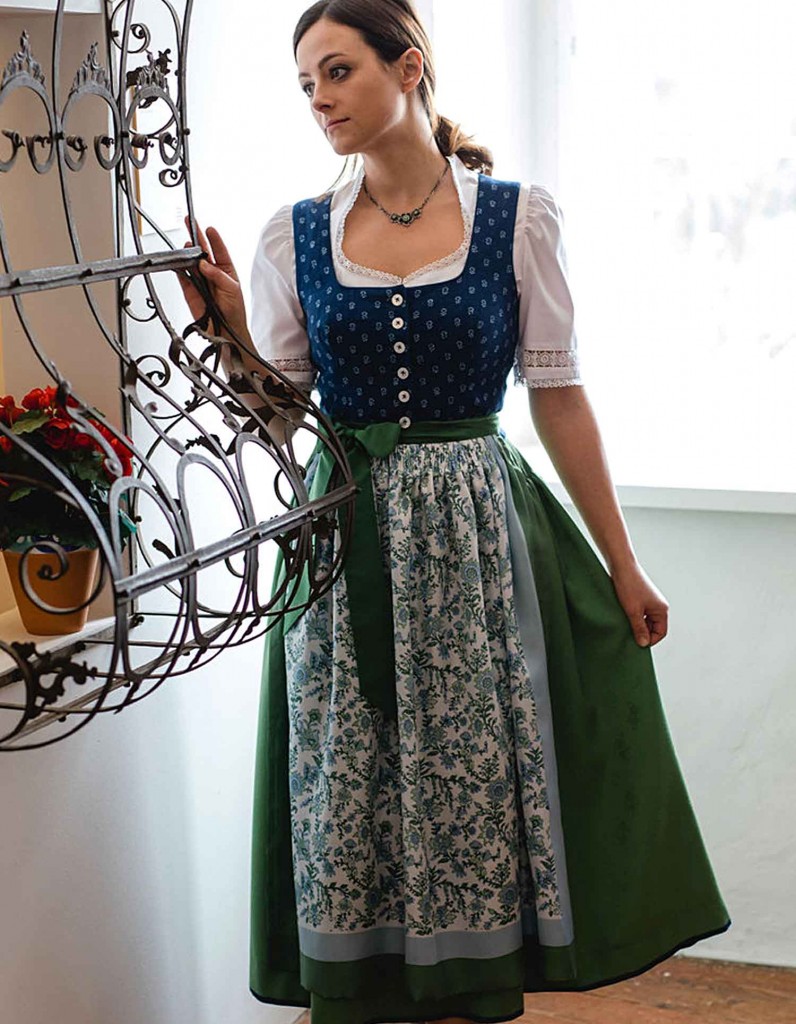 Mühlviertler Blaudruckdirndl