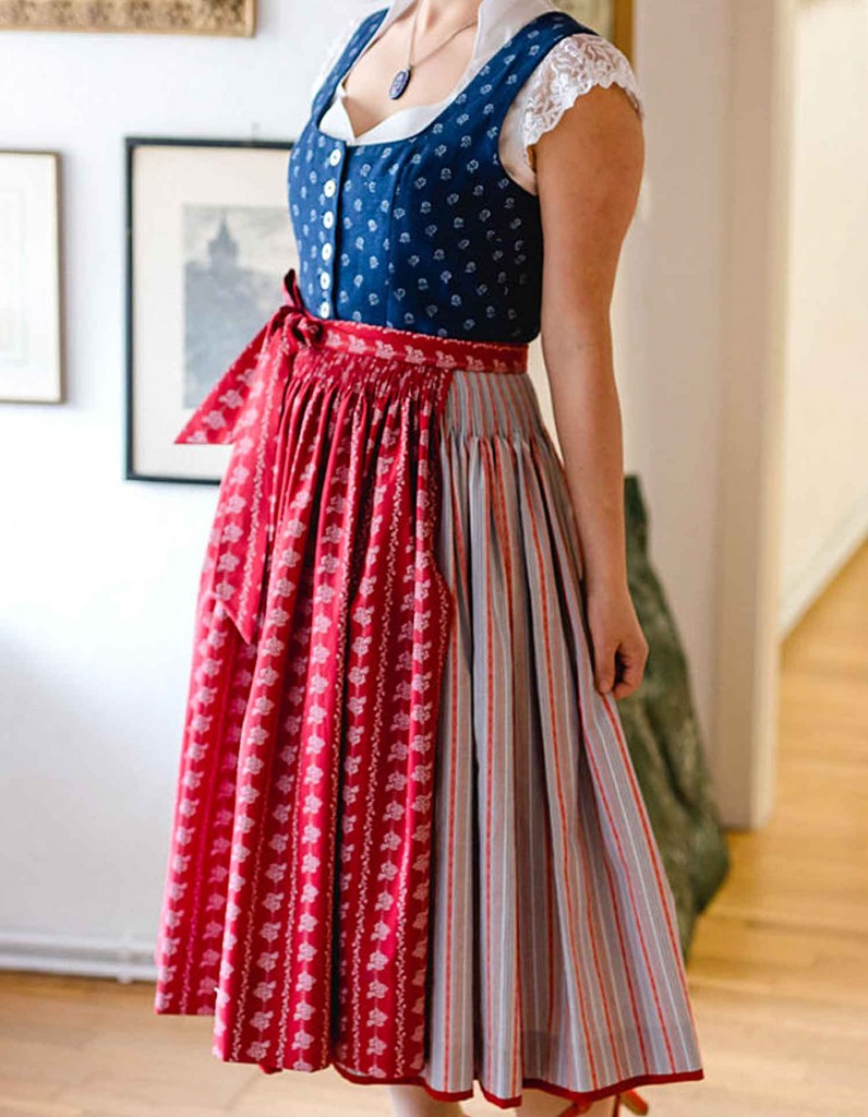 Mühlviertler Blaudruckdirndl