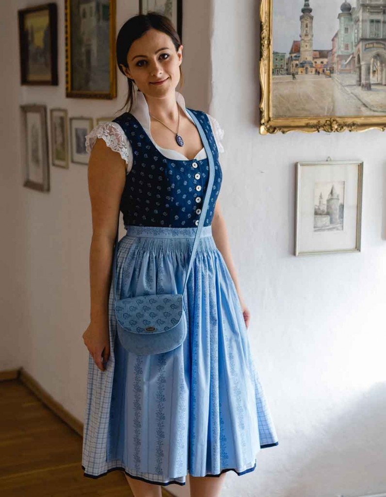 Mühlviertler Blaudruckdirndl